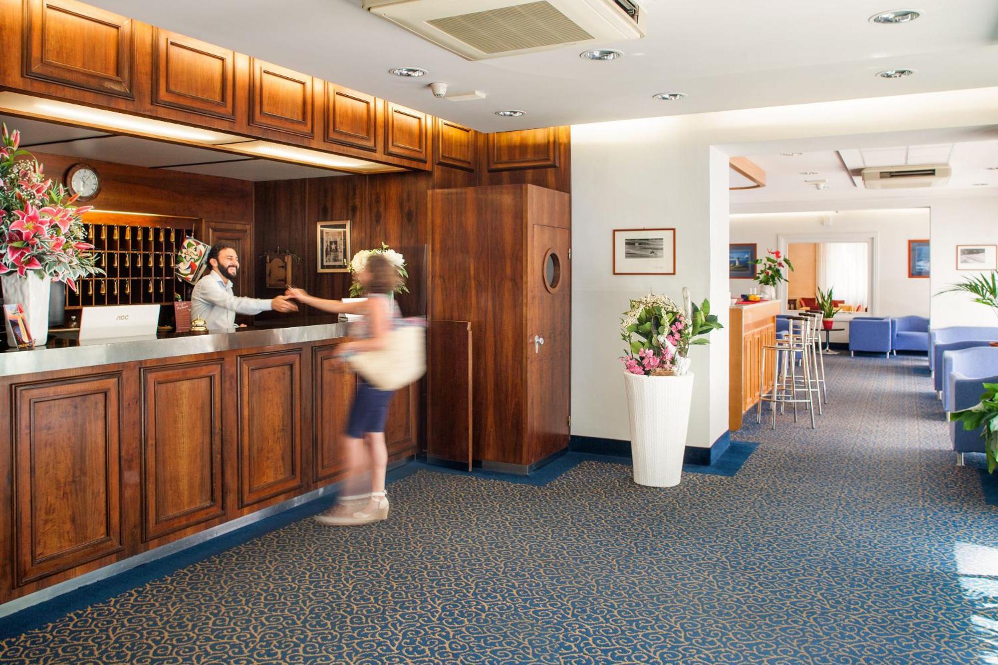 Hotel Curtis Centrale Αλάσιο Εξωτερικό φωτογραφία